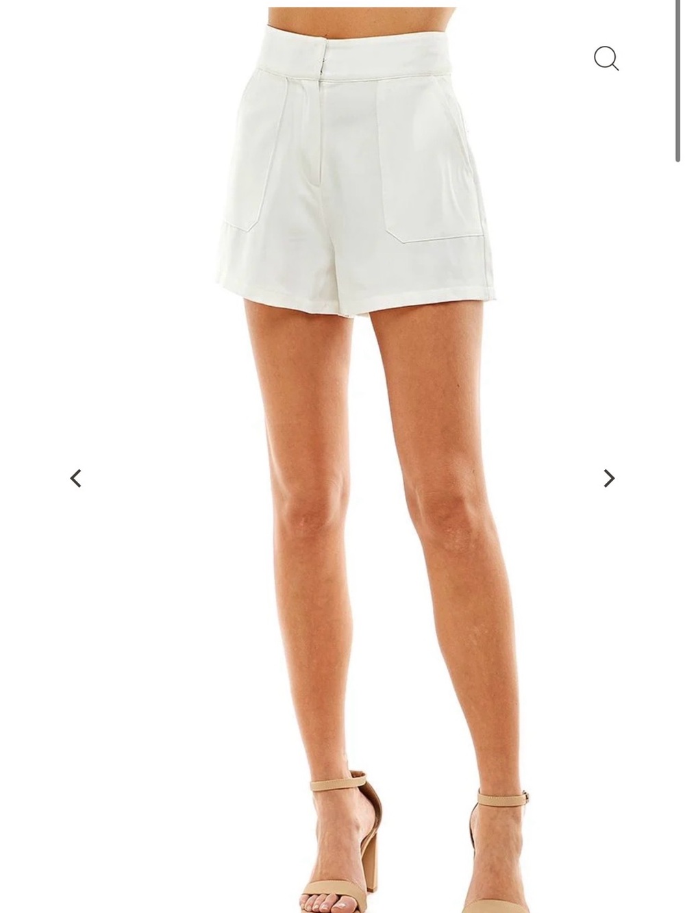 TCEC Cream Tailored Pocket Shorts Size Small NWT Chic Neutral Summer Shorts